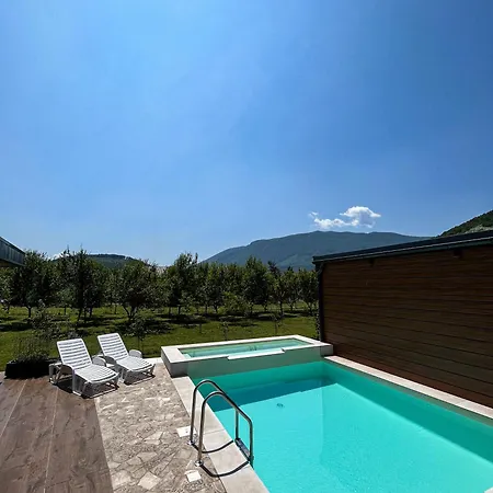 Lodge Bungalovi Kljuc Kljuc