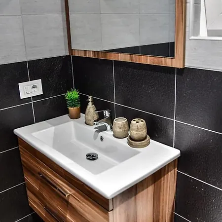 Orman Evi Bungalovi Kljuc *