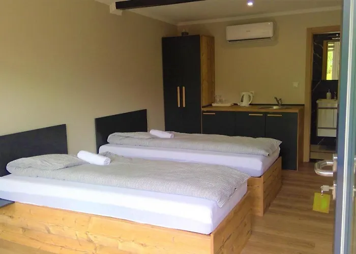 Lodge Bungalovi Kljuc *