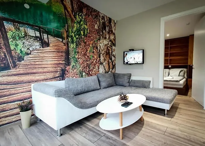 Bungalovi Kljuc Lodge *